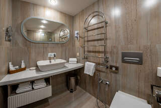 Гостиница Санаторий им. А. М. Горького Кисловодск ЛЮКС двухкомнатный корпус №2-6